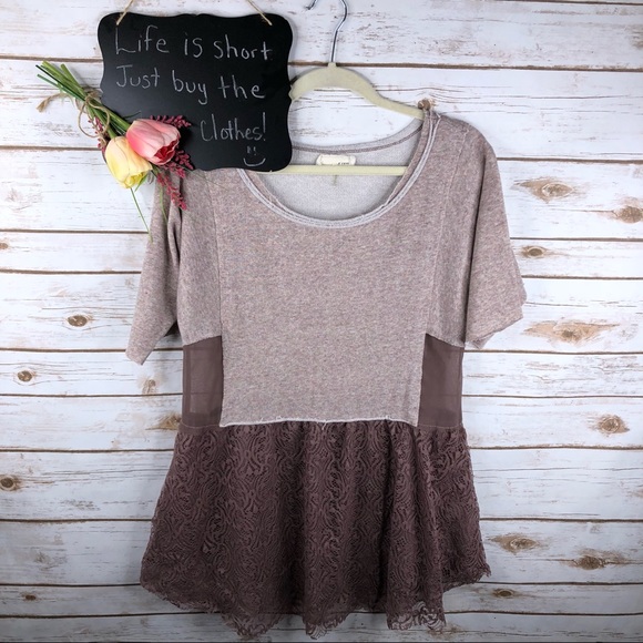 Areve Tops - Areve purple mauve lace hem boho short sleeve top